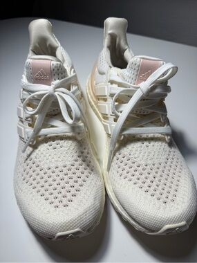 adidas Women’s Cream Knit Running Shoes with Pink Tongue